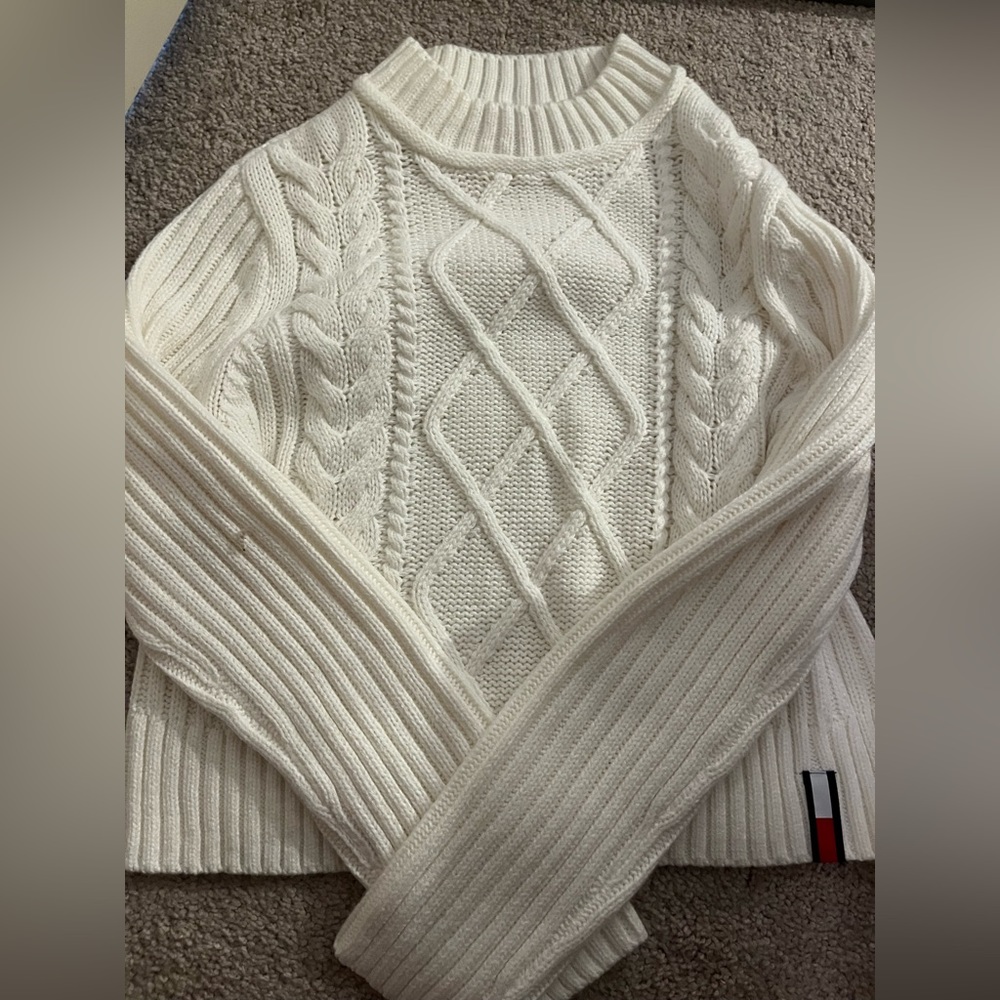 Tommy Jeans sweater NWOT